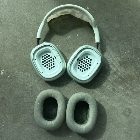 Apple AirPods Max - Picture 6 of 9